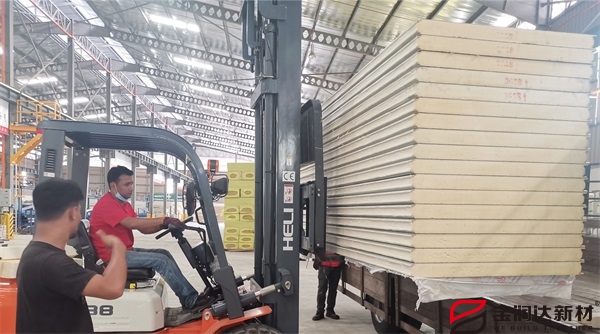 聚氨酯復(fù)合板 聚氨酯復(fù)合板